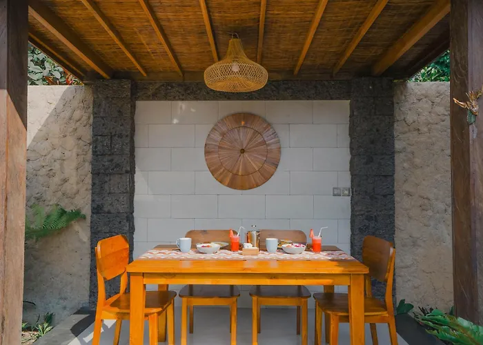 Villa Tengah